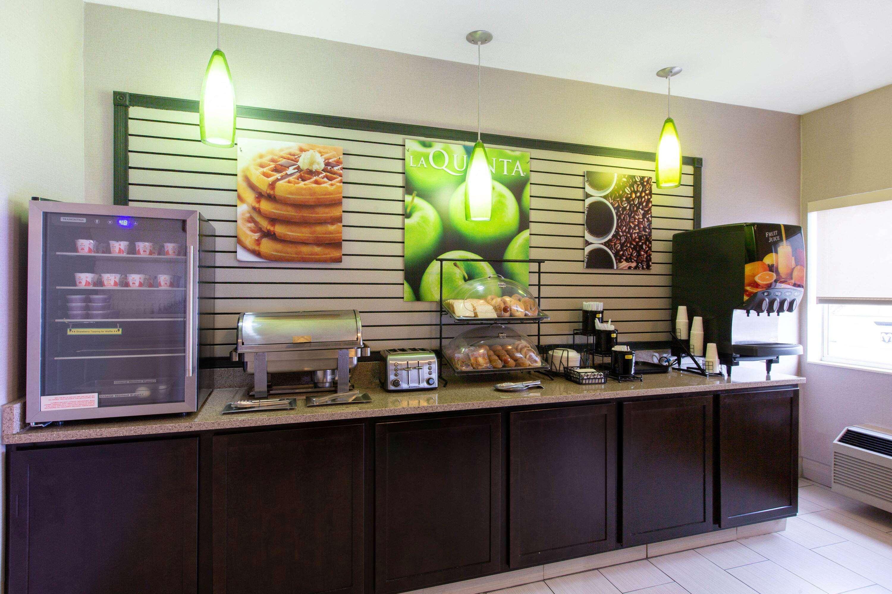 La Quinta Inn By Wyndham Lincoln Buitenkant foto